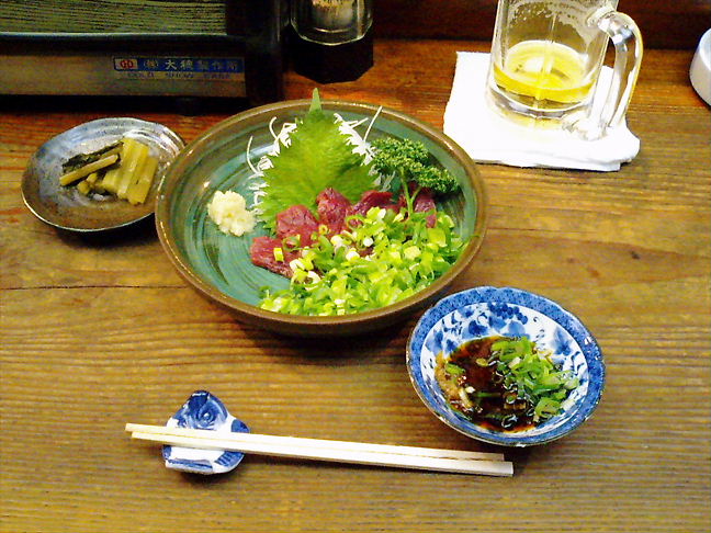 馬刺し 蛍池の和風居酒屋 古巣